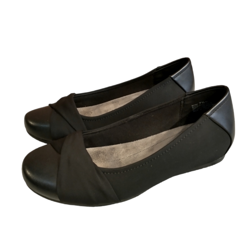 Baretraps "Misty' Black Slip On Shoes Size 7 1/2W